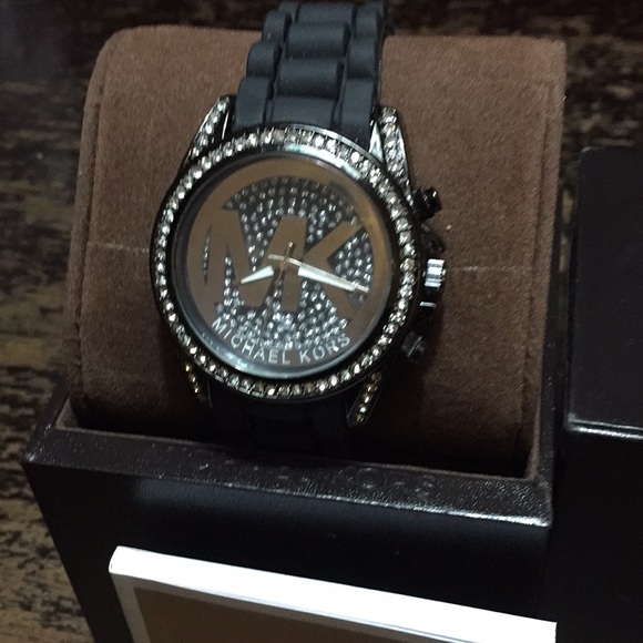 Michael Kors Watch - Picture 2 of 8